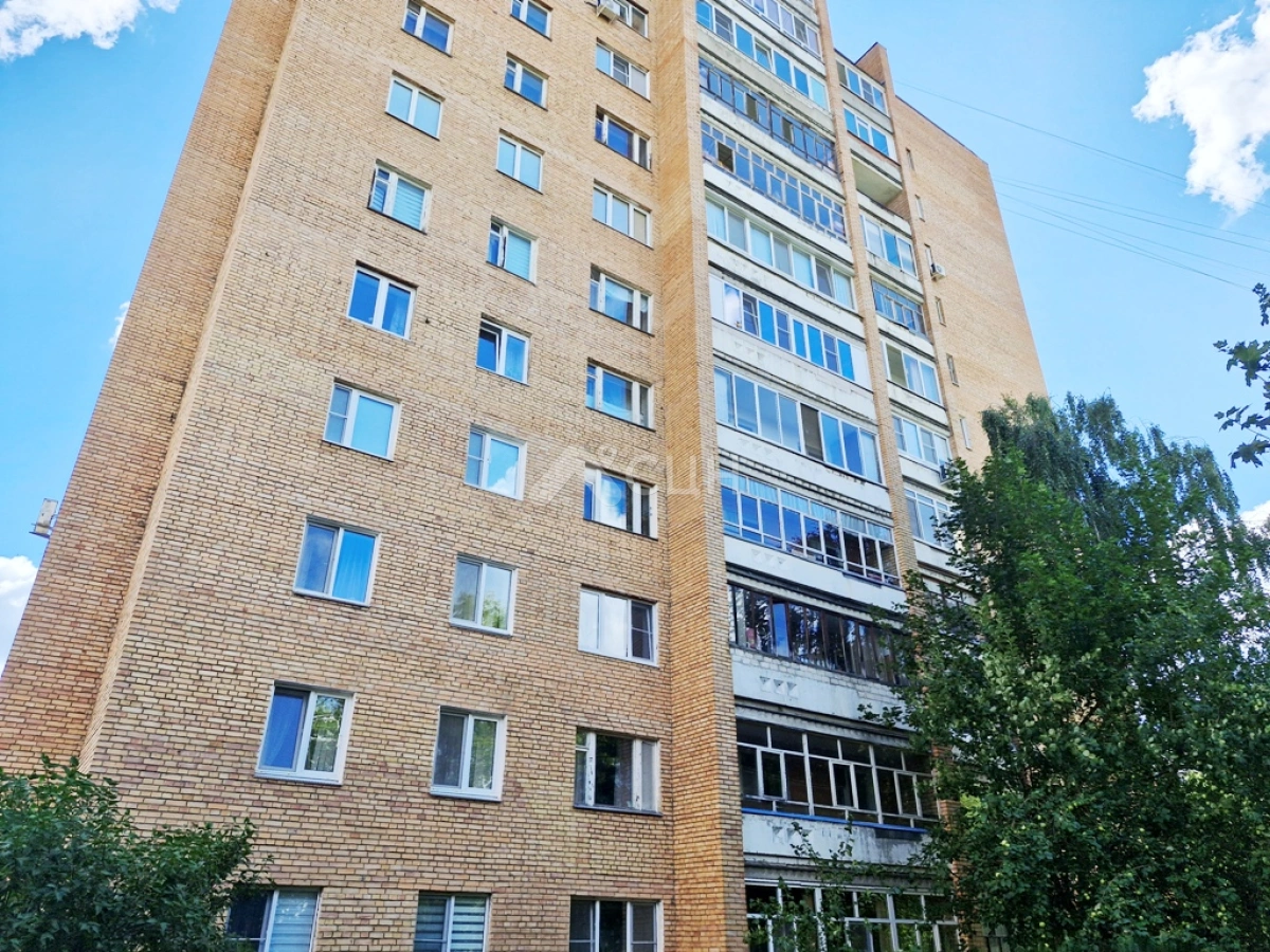 На фото многоквартирный жилой дом по адресу: г Саров, ул Некрасова, 3