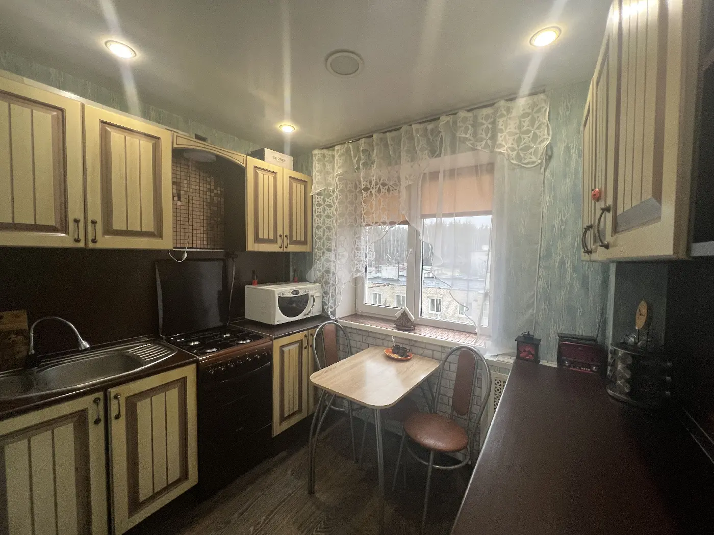 Фотография: продажа двухкомнатная квартира, Сатис, улица Заводская, 9 - фото 1 из 12