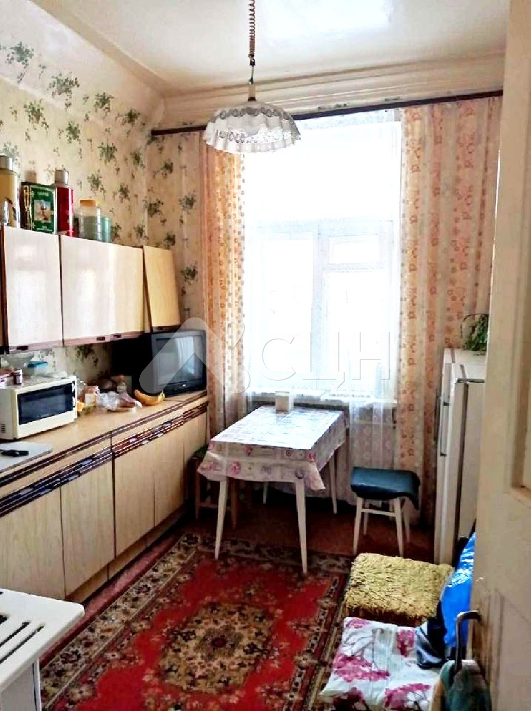 продажа: квартира (2-комн.) по адресу: Саров, улица Ушакова, 18, планировка - сталинка, общая площадь - 60/жилая - 32/кухня - 10, этаж 2 из 3 этажного дома