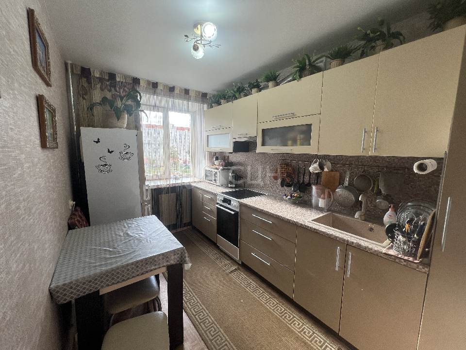 Фотография: продажа трехкомнатная квартира, Саров, улица Курчатова, 14 - фото 3 из 8